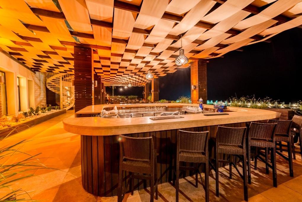 Vuni Palace Luxury Resort & Beach & Casino Kyrenia  Exterior photo