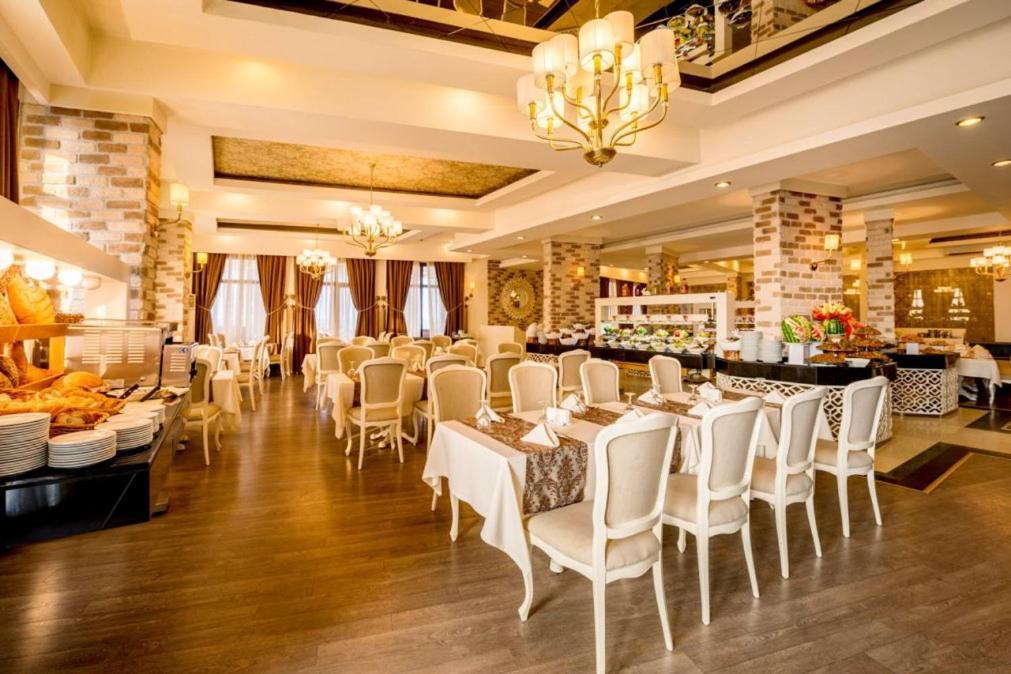 Vuni Palace Luxury Resort & Beach & Casino Kyrenia  Exterior photo