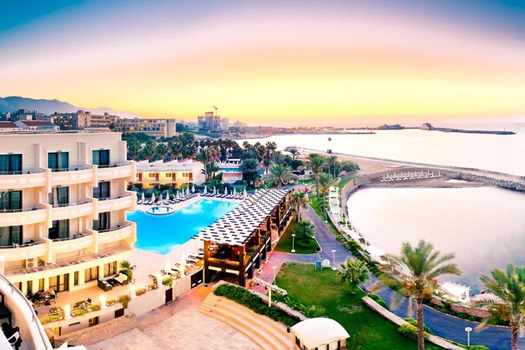 Vuni Palace Luxury Resort & Beach & Casino Kyrenia  Exterior photo