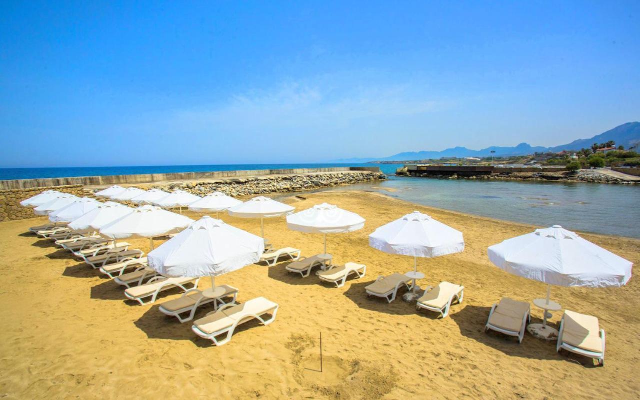 Vuni Palace Luxury Resort & Beach & Casino Kyrenia  Exterior photo