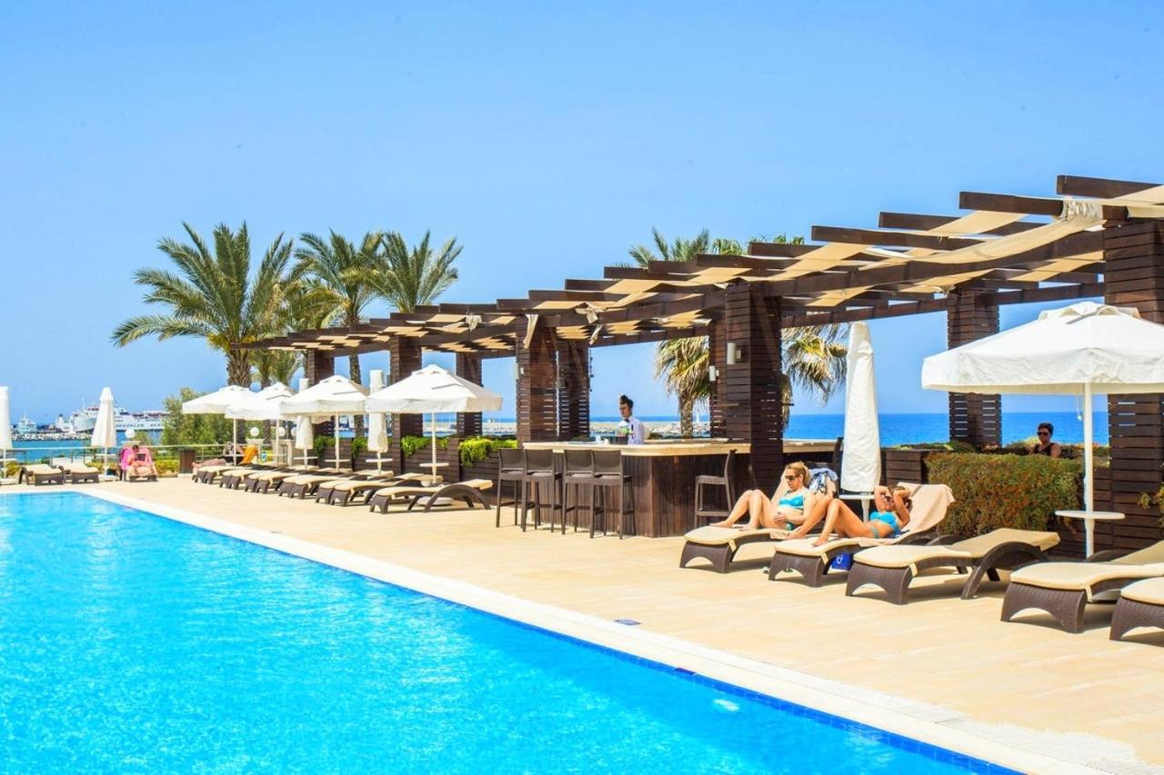 Vuni Palace Luxury Resort & Beach & Casino Kyrenia  Exterior photo